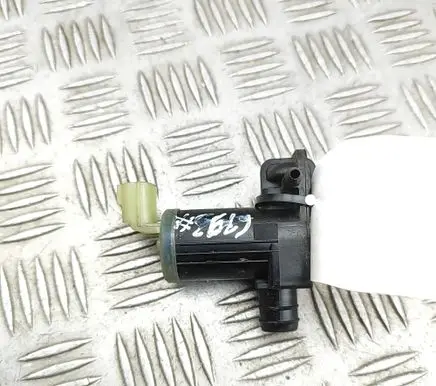 Nissan Leaf II (ZE1) Windscreen/windshield washer pump 289205SK0A EW17002
