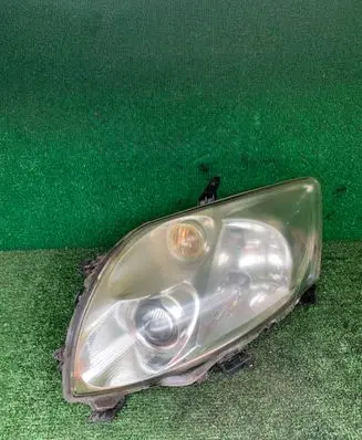 Toyota Auris 150 Headlight/headlamp
