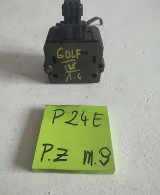 Volkswagen Golf IV High voltage ignition coil 867905105