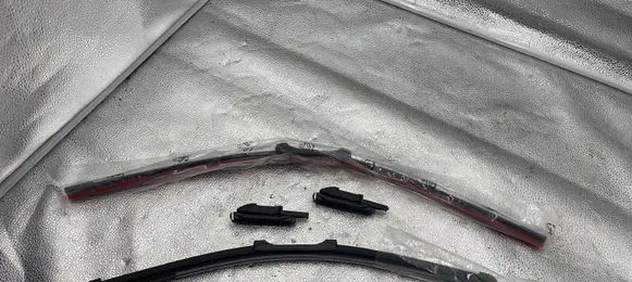 Tesla Model 3 Windshield/front glass wiper blade 