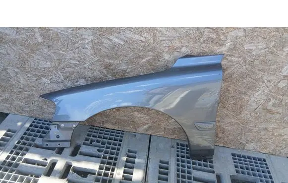 Volvo V70 Fender 