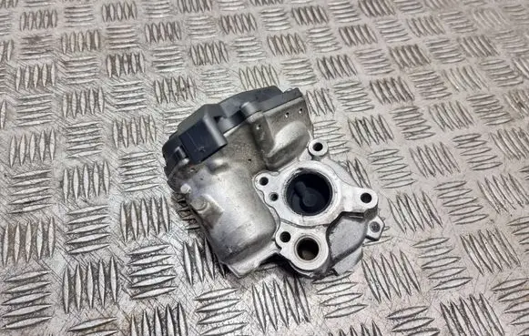 Mercedes-Benz E W212 EGR valve A2C83261000