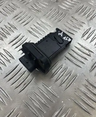 BMW 5 F10 F11 Mass air flow meter 8506408