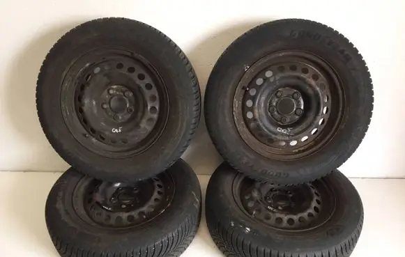 Nissan Qashqai R16 steel rim 