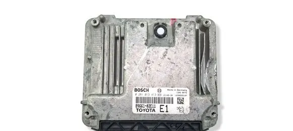 Toyota Corolla E120 E130 Engine control unit/module 8966102E11 0281013413 89661-02E11