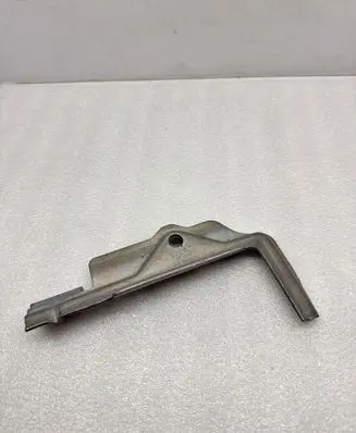 Volkswagen PASSAT B8 Battery bracket 5Q0803219C