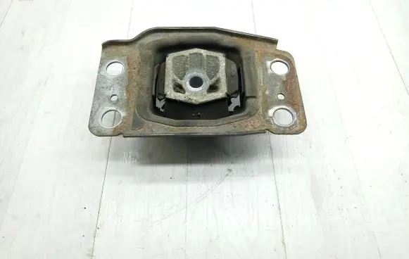 Ford Mondeo MK IV Gearbox mount 7G917M121BA