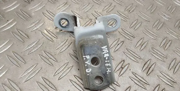 Toyota Yaris Front door upper hinge
