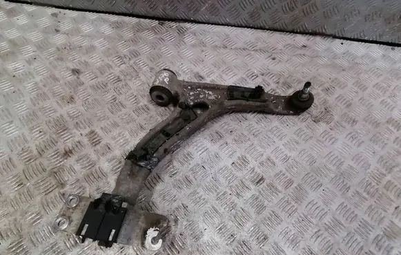 Mercedes-Benz A W176 Front lower control arm/wishbone