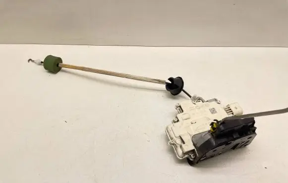 Audi A6 S6 C6 4F Front door lock 4F1837016