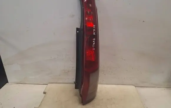 Nissan X-Trail T30 Rear/tail lights RS1022001