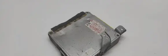 Mitsubishi Carisma Engine control unit/module 1SE