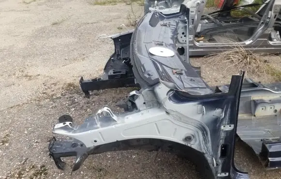 Volkswagen Sharan Front quarter panel 