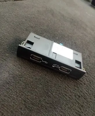 Mercedes-Benz GLE (W166 - C292) USB socket connector A1728201600 29415038C0 160404