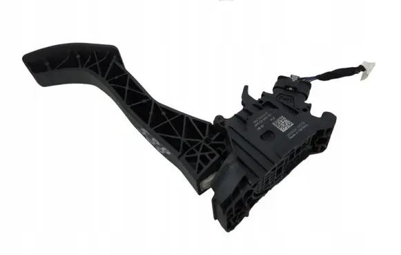 Audi A4 S4 B8 8K Accelerator throttle pedal 3WA723503