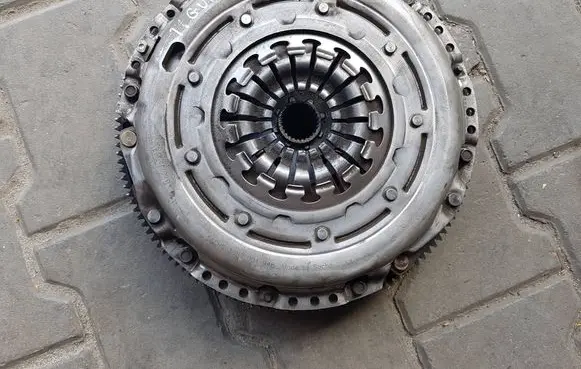 Volkswagen Tiguan Dual mass flywheel 3082001948IAUTOPI 3082001948 2294001361