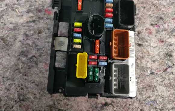 Citroen C3 Picasso Other control units/modules 9667199780