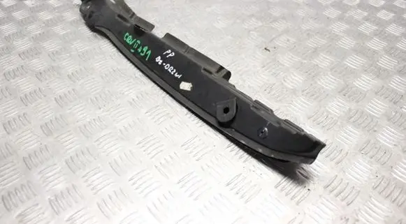 Honda CR-V Fender foam support/seal 