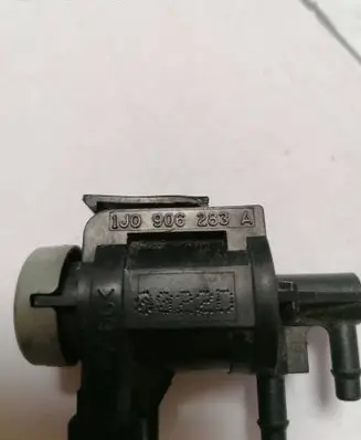 Skoda Octavia Mk2 (1Z) Turbo solenoid valve 1J0906283A