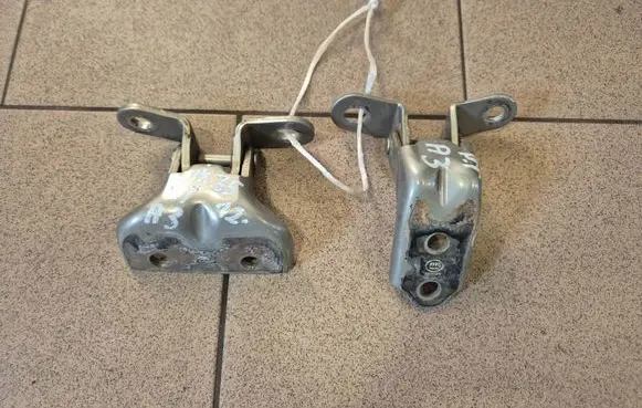 Hyundai ix35 Rear door hinge set 