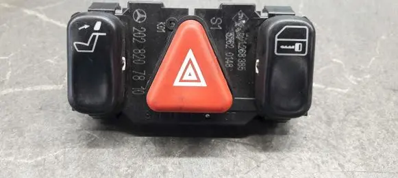 Mercedes-Benz C W204 Hazard light switch 2028207810