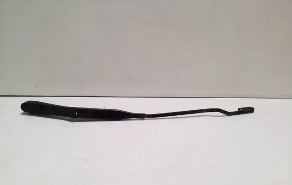 Front wiper blade arm