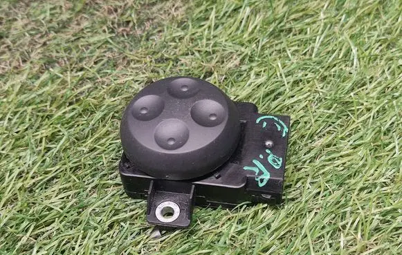 Volkswagen PASSAT CC Seat control switch 8E0959777B