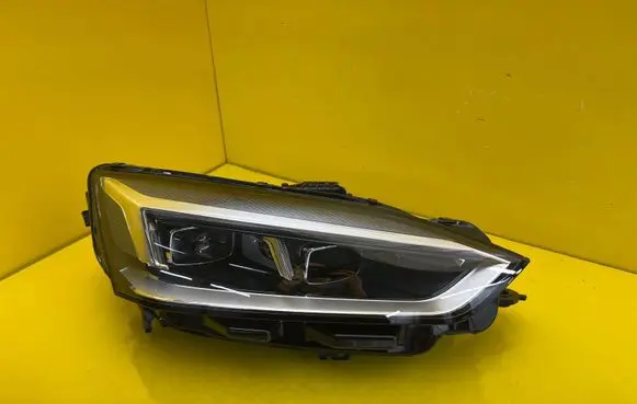 Audi A5 Headlight/headlamp 8W6941036E