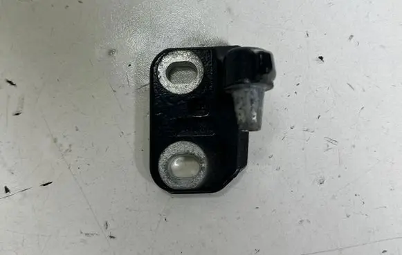 Dodge Durango III Front door lower hinge AA8SA