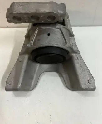 Honda Civic X Engine mount vacuum valve 
