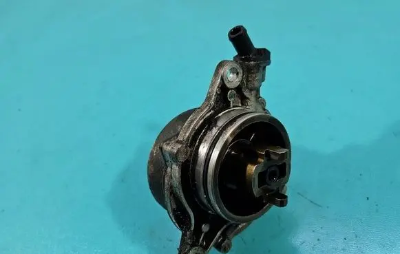 BMW X3 E83 Vacuum pump IMPRK1559757