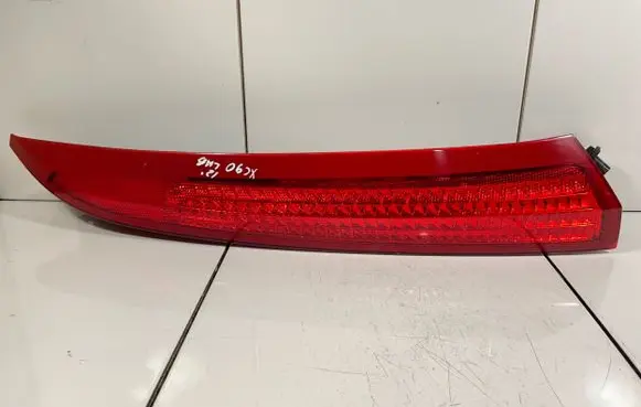 Volvo XC90 Tailgate rear/tail lights 3069814 30608142 00927702