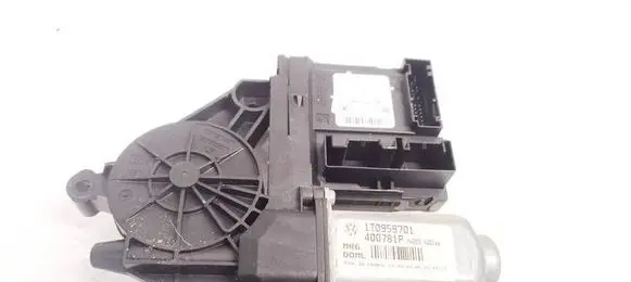 Volkswagen Touran I Front door window regulator motor 1T0959701