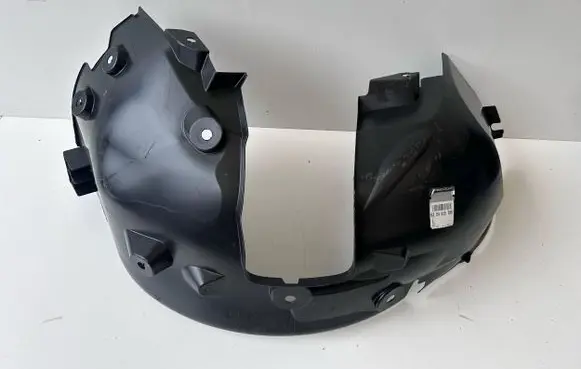 Renault Twingo III Front arch 638401599R