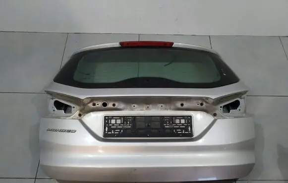 Ford Mondeo MK V Tailgate/trunk/boot lid 