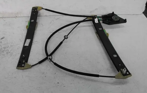 Audi A1 Front window lifting mechanism without motor 8X4837461