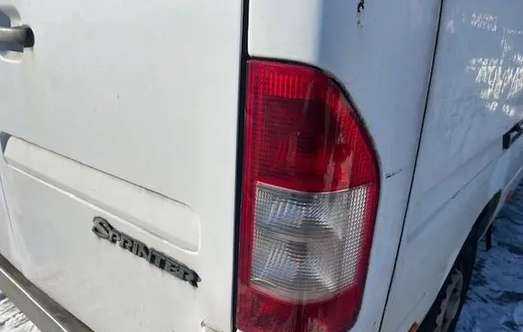 Mercedes-Benz Sprinter W901 W902 W903 W904 Rear/tail lights 