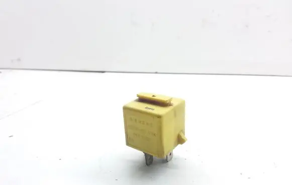 Land Rover Discovery Other relay YWB10027 V23134B52X130
