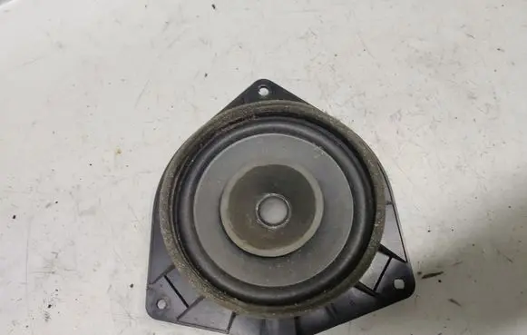 Toyota Avensis T250 Front door speaker 8616002370