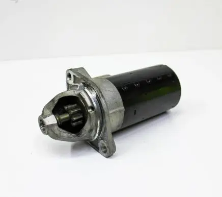 BMW 5 F10 F11 Starter motor 7638194