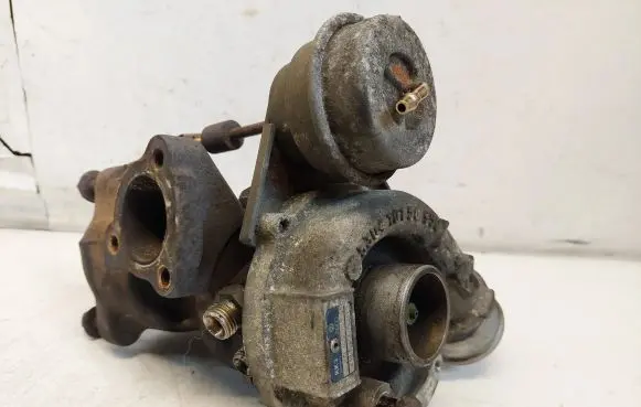 Volkswagen PASSAT B5.5 Turbo 058145703J
