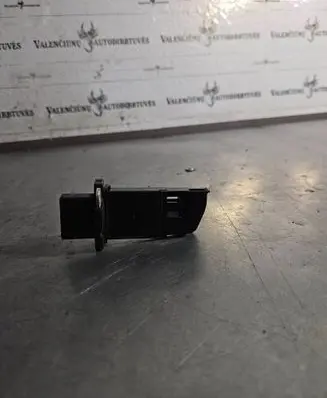 Volvo V70 Mass air flow meter 8V2112B579AA