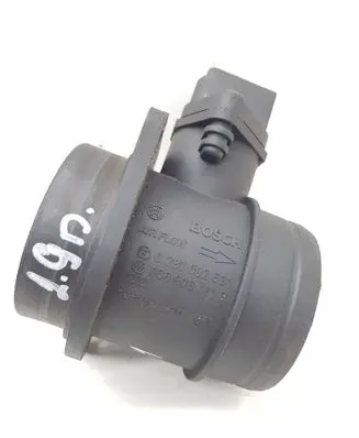 Volkswagen Golf V Mass air flow meter 038906461B