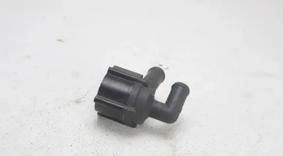 Volvo V90 Cross Country Electric auxiliary coolant/water pump 518705030