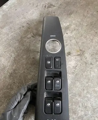 Hyundai Santa Fe Electric window control switch 371495