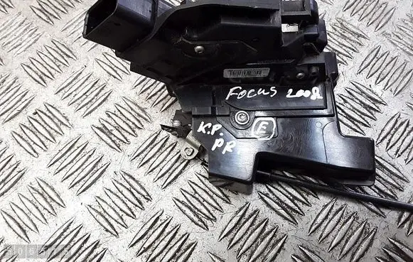 Ford Focus Front door lock 3m5ar21813et