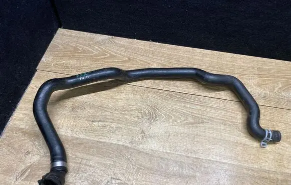 BMW 5 F10 F11 Engine coolant pipe/hose 9119178 187100 15476810