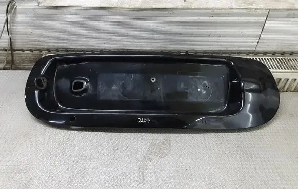 Hyundai Santa Fe Tailgate trim 8737126010
