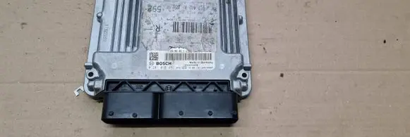 Audi A6 S6 C6 4F Engine control unit/module 4F9910402A 4F0907401E 0281016451
