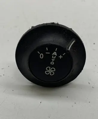 Interior fan control switch